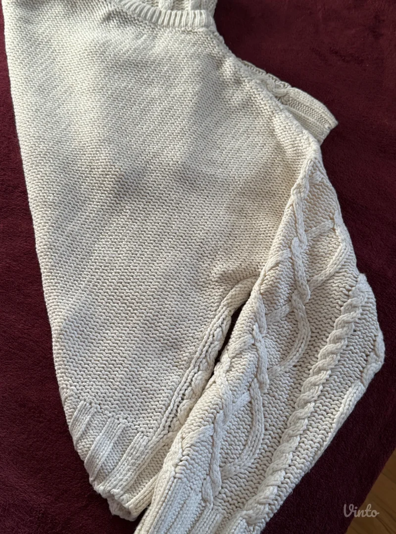 Reserved- pleteni džemper