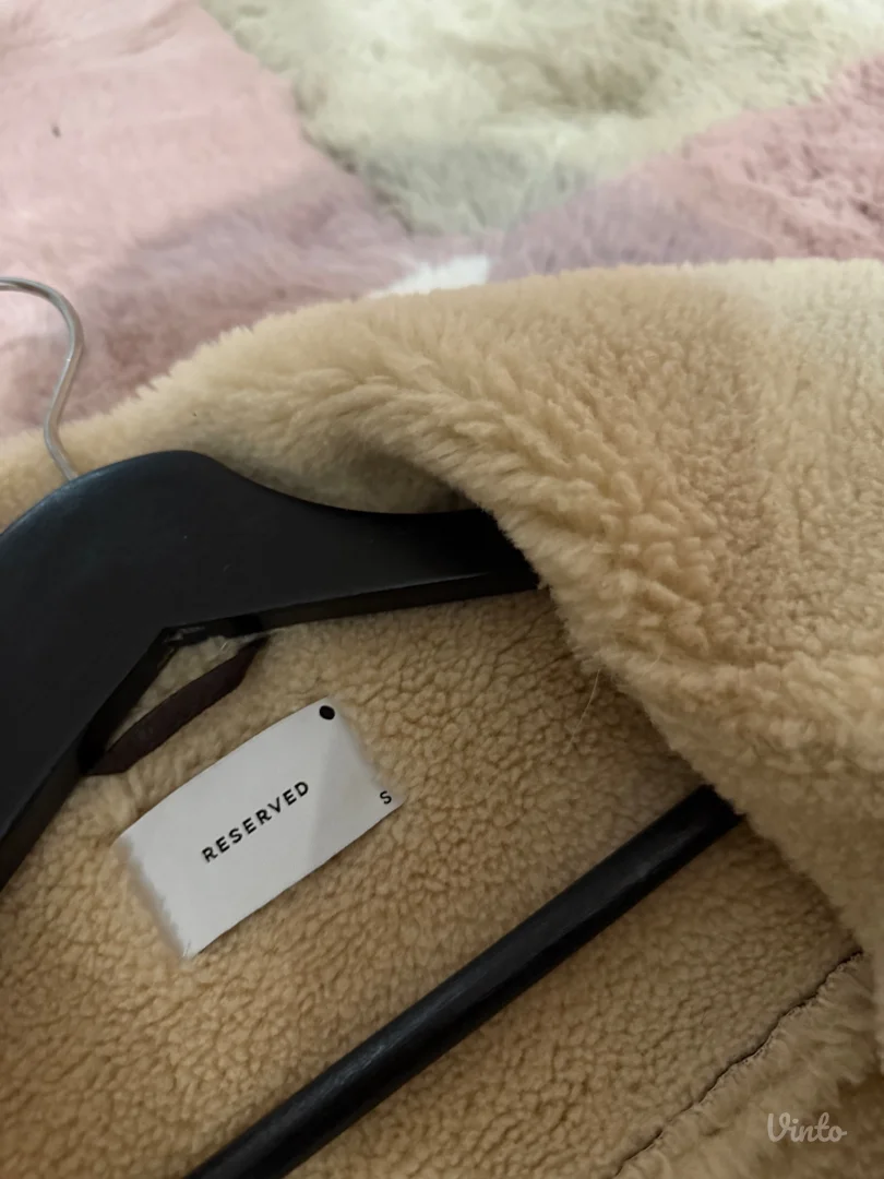 Reserved jakna sa krznom