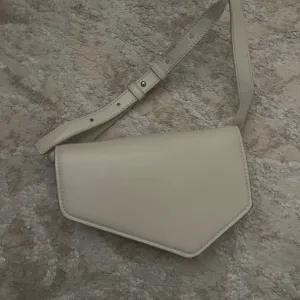 Zara torbica
