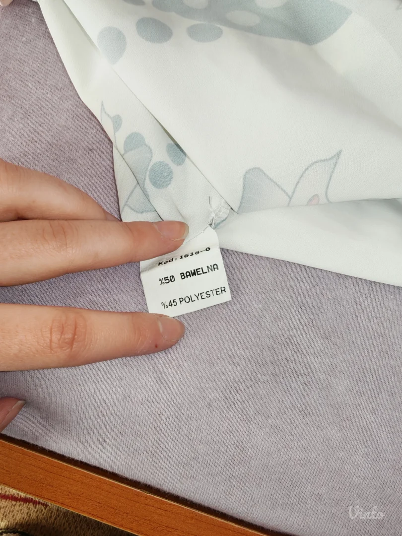 Lepršava cvetna bluza