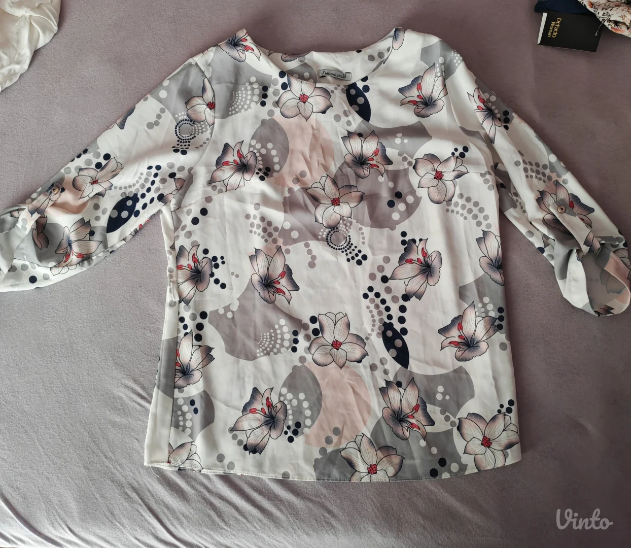 Lepršava cvetna bluza