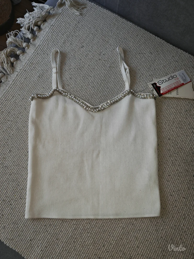 Butik 13 / Crop top majica