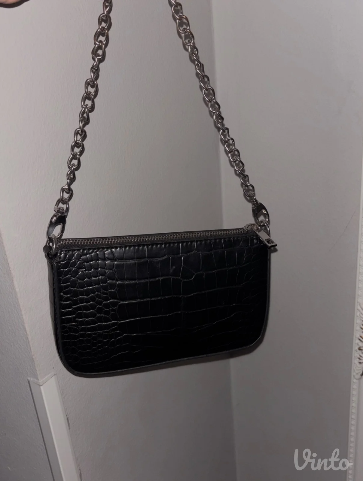Bershka torbice obe za 1000