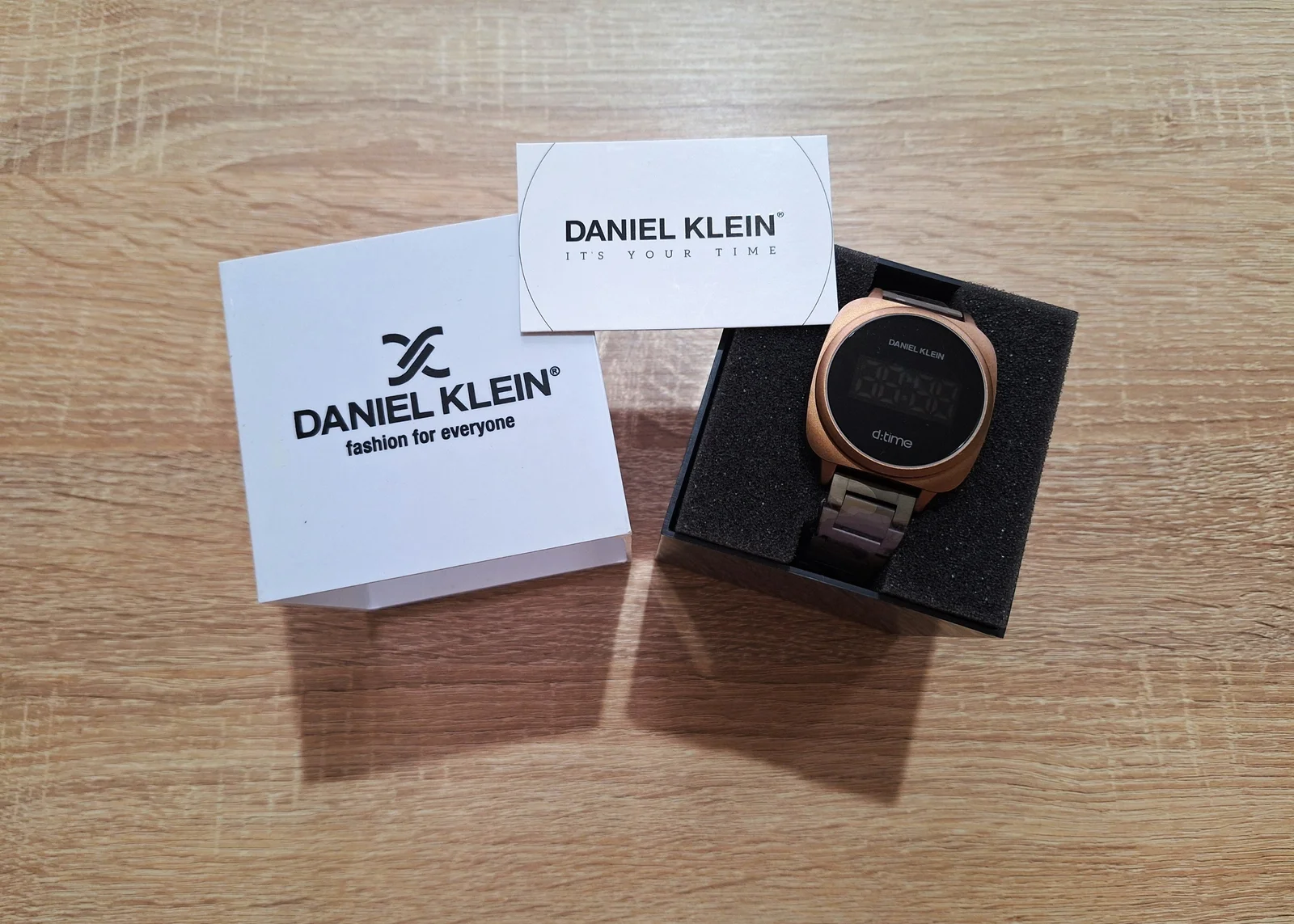 Nov muški sat Daniel Klein Touch screen 12253 u kutiji