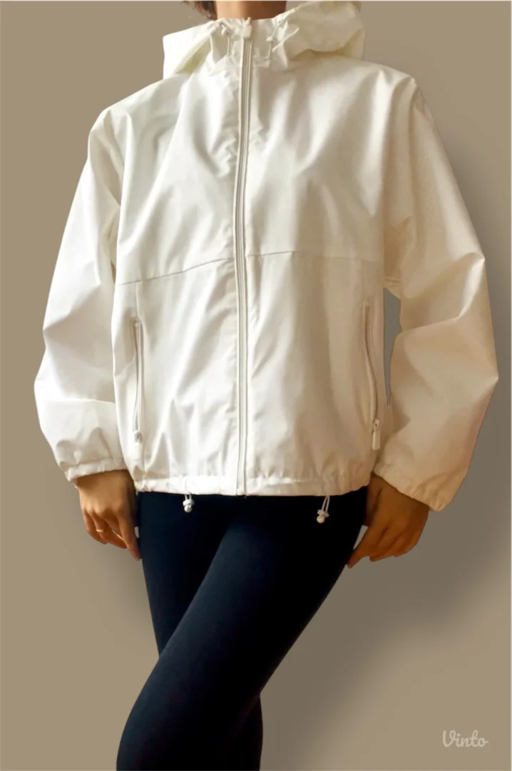 Šuškava jakna, nenošena