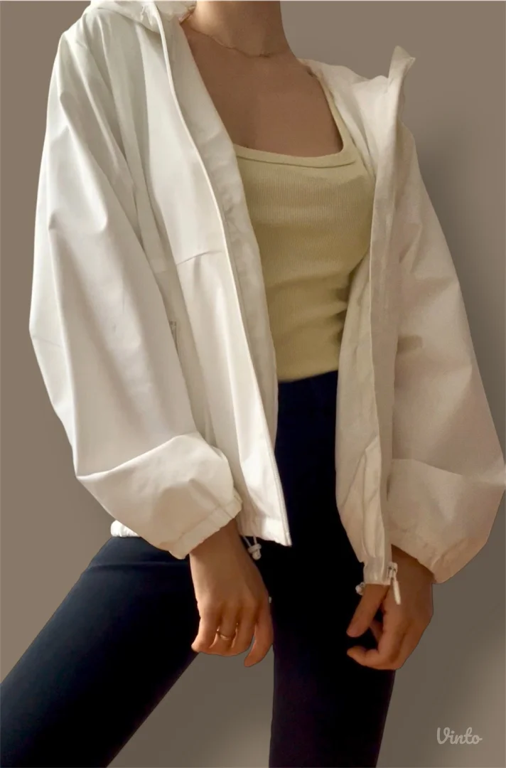 Šuškava jakna, nenošena