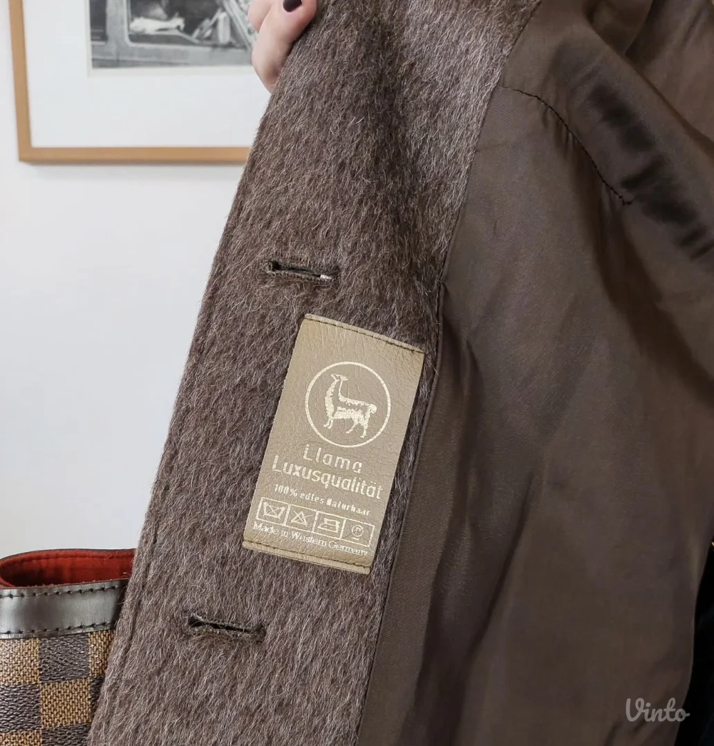 LLAMA 80s vintage kaput