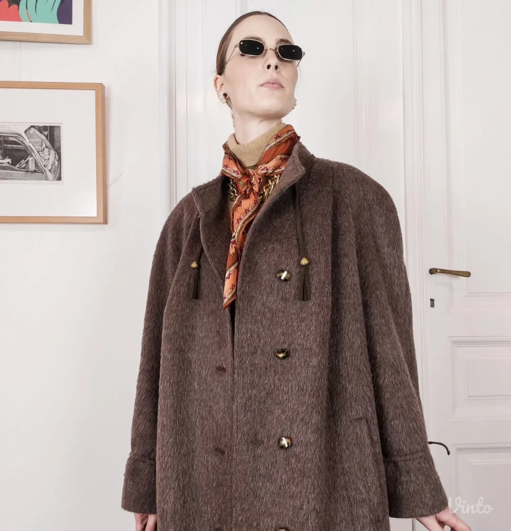 LLAMA 80s vintage kaput