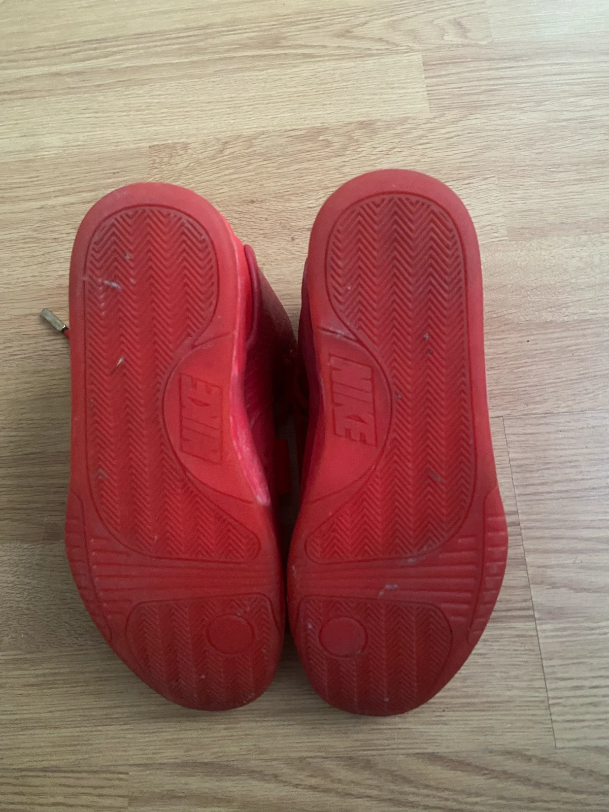 Nike Red October Patike