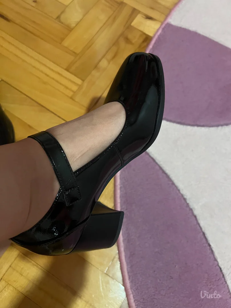 Mary Jane nove cipele 38