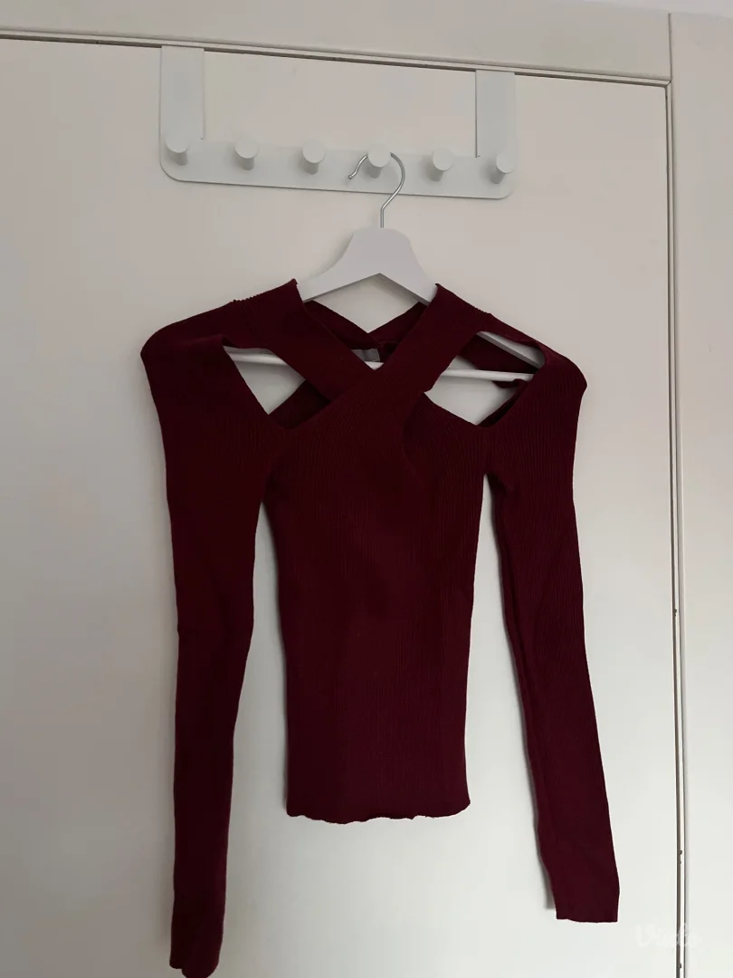 Asos burgundy rebrasta bluzica sa prorezima