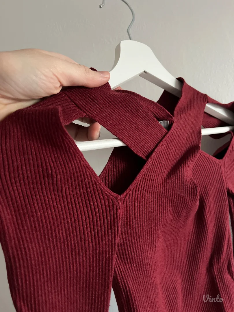 Asos burgundy rebrasta bluzica sa prorezima