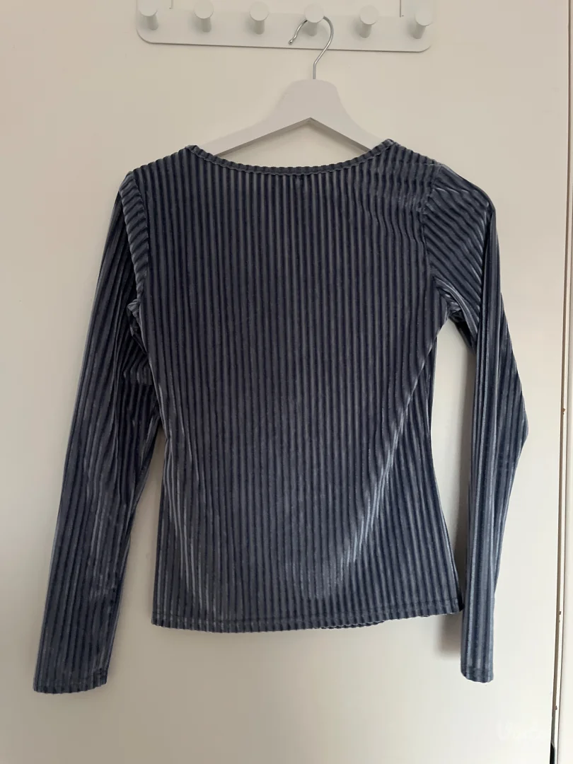 Shein rebrasta bluzica S