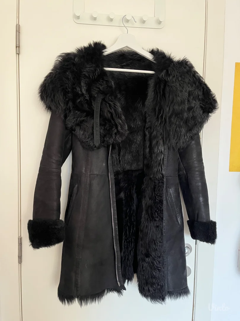 Crni monton - prava koža i krzno