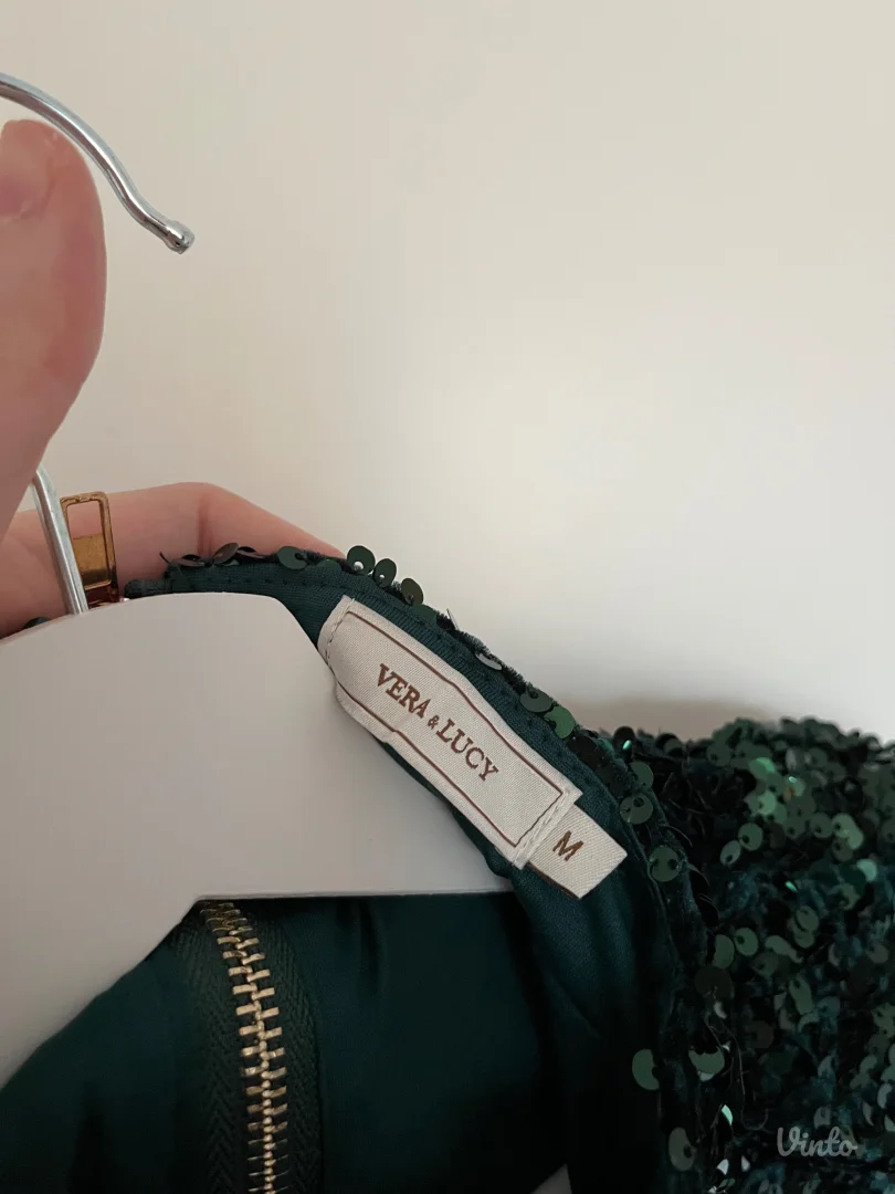 Šljokičavi crop top za svečane prilike