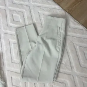 Zara pantalone