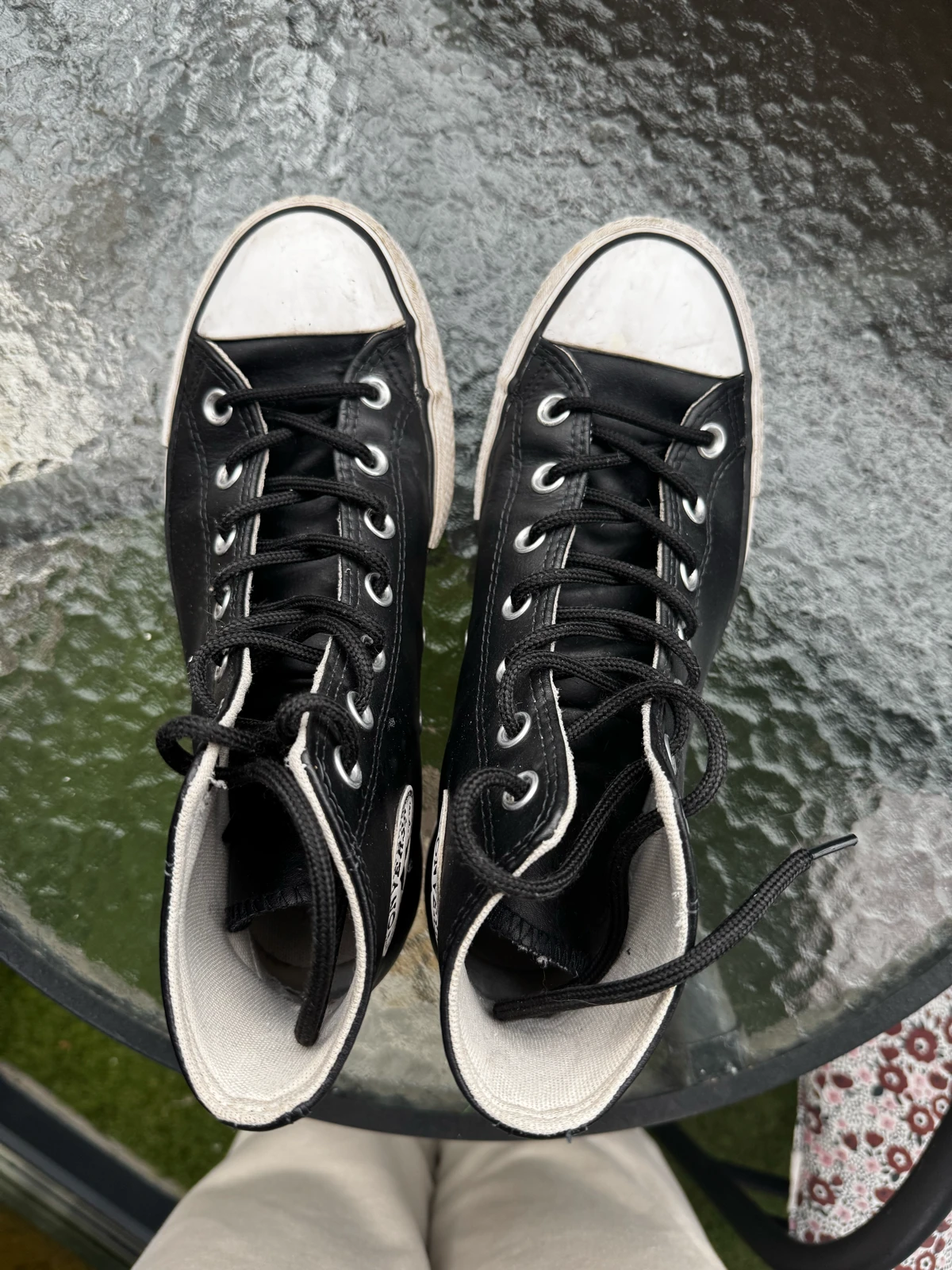 Kožne Converse patike