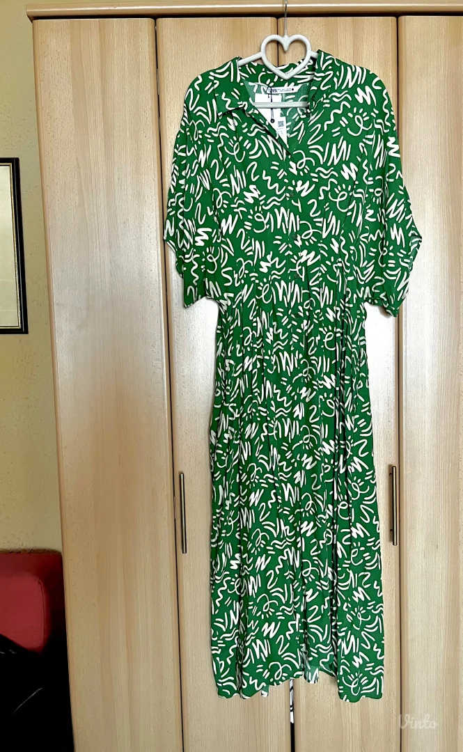 Zara strukirana haljina - nova sa etiketom L