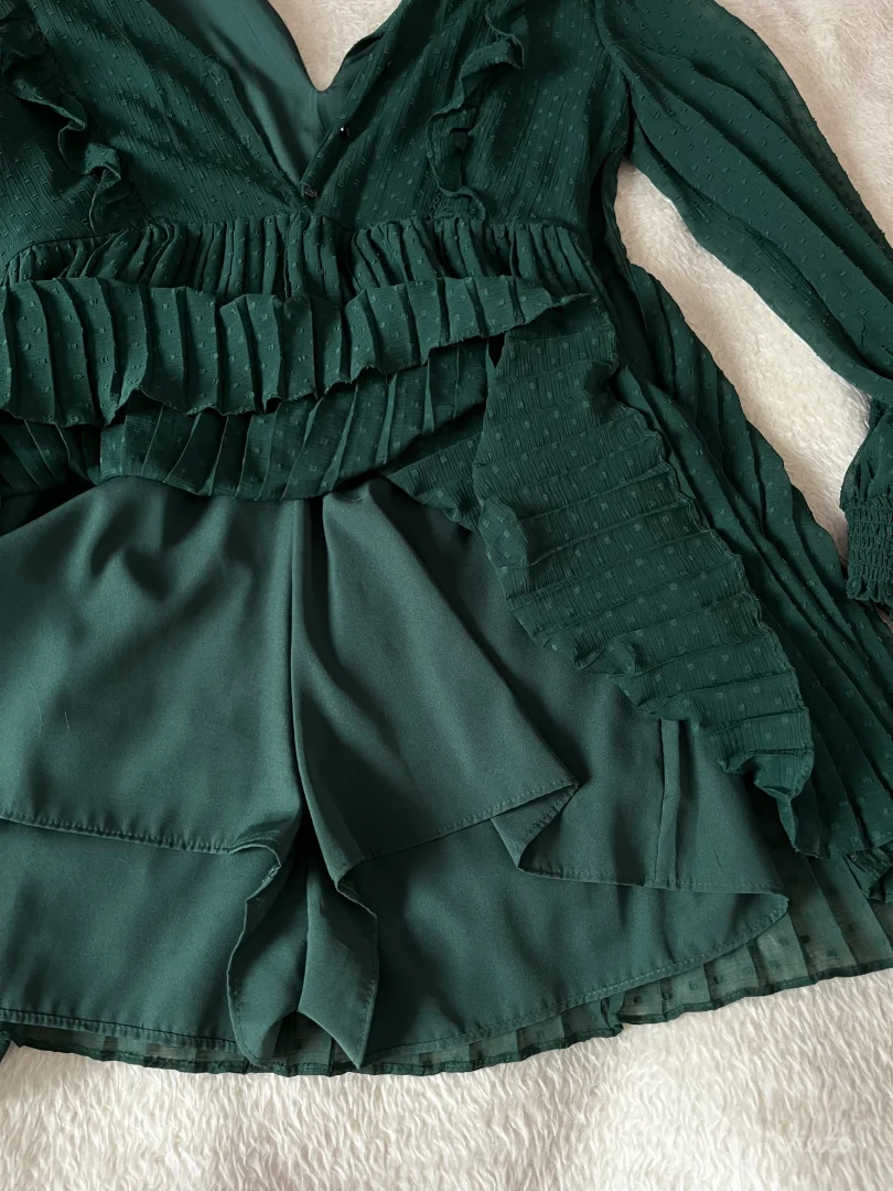 Zelena haljina sa karnerima – L (odgovara i jačem M)