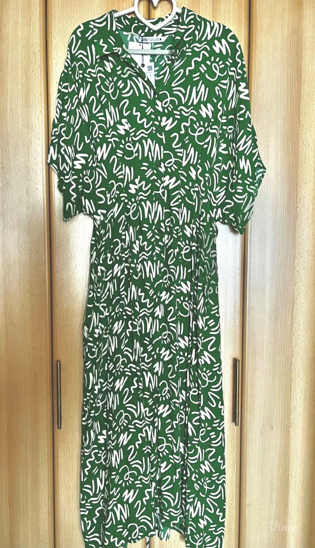 Zara strukirana haljina - nova sa etiketom L