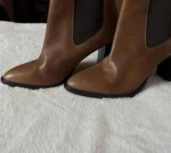 NOVO – Benetton gležnjače