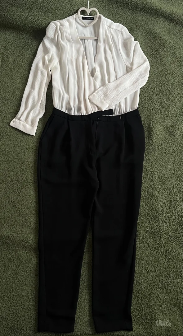 MANGO elegantan kombinezon - L