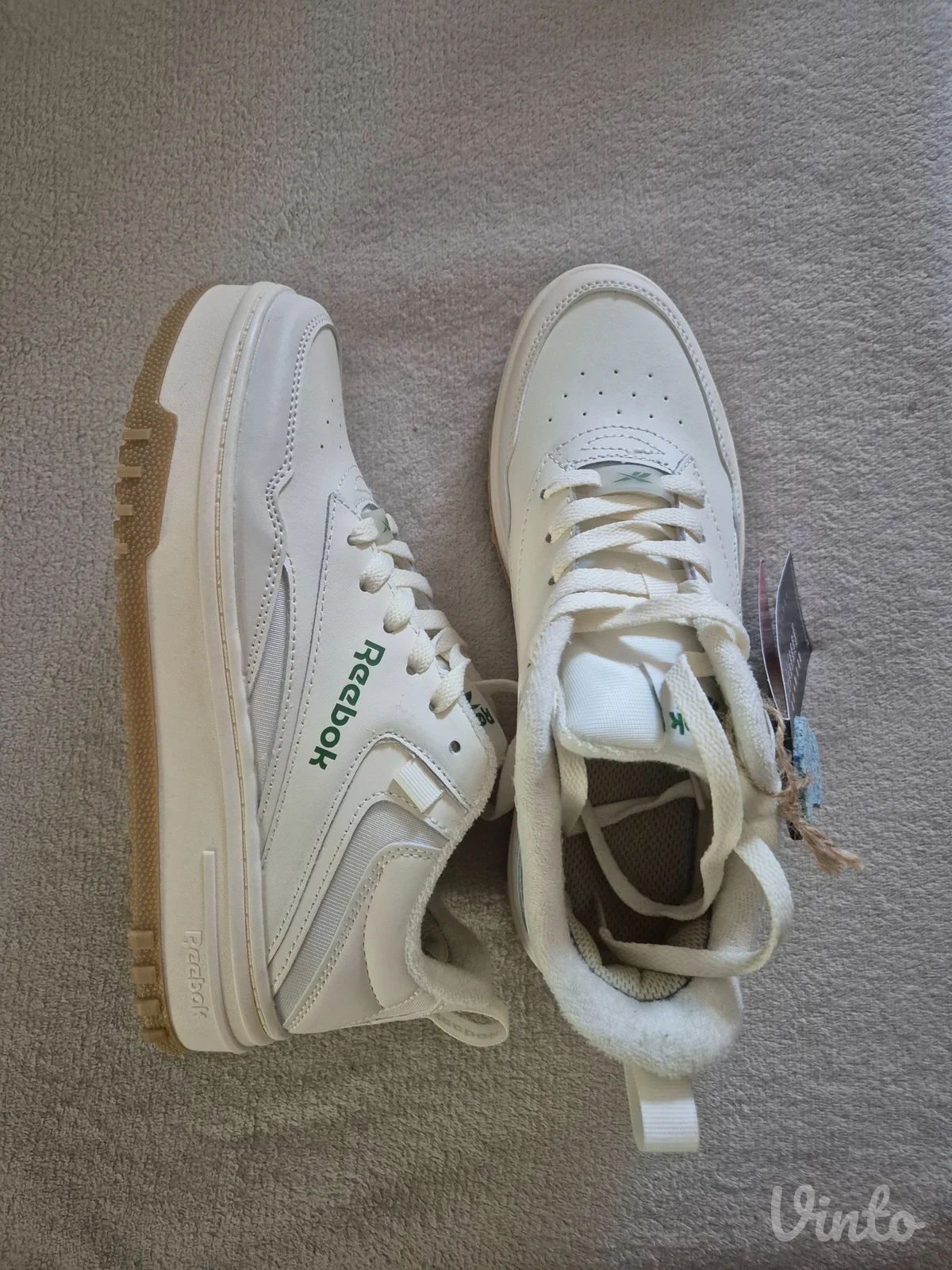 Reebok nove patike