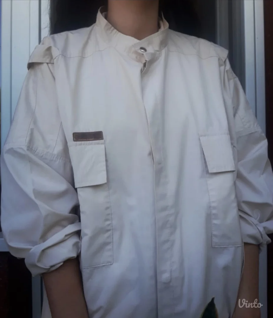 Vintage bež vindjakna