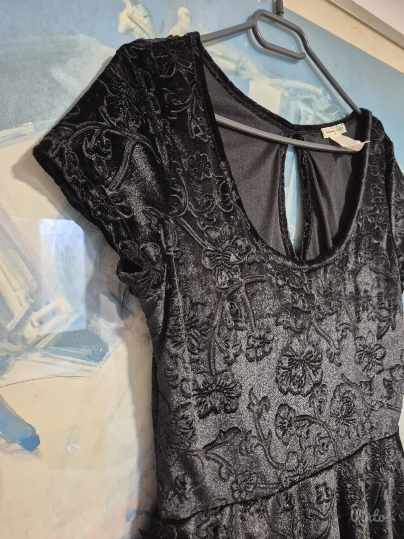 Plisana zenska haljina