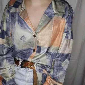 Karelia vintage kosulja