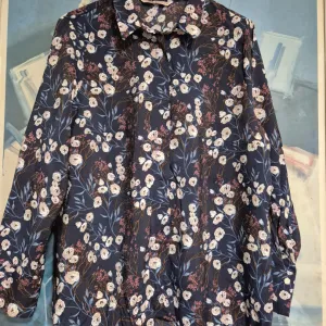 Waikiki-zenska kosulja