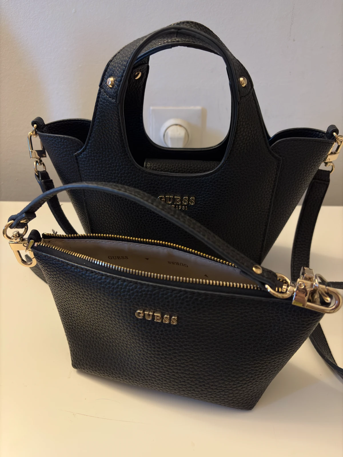 Guess torbica