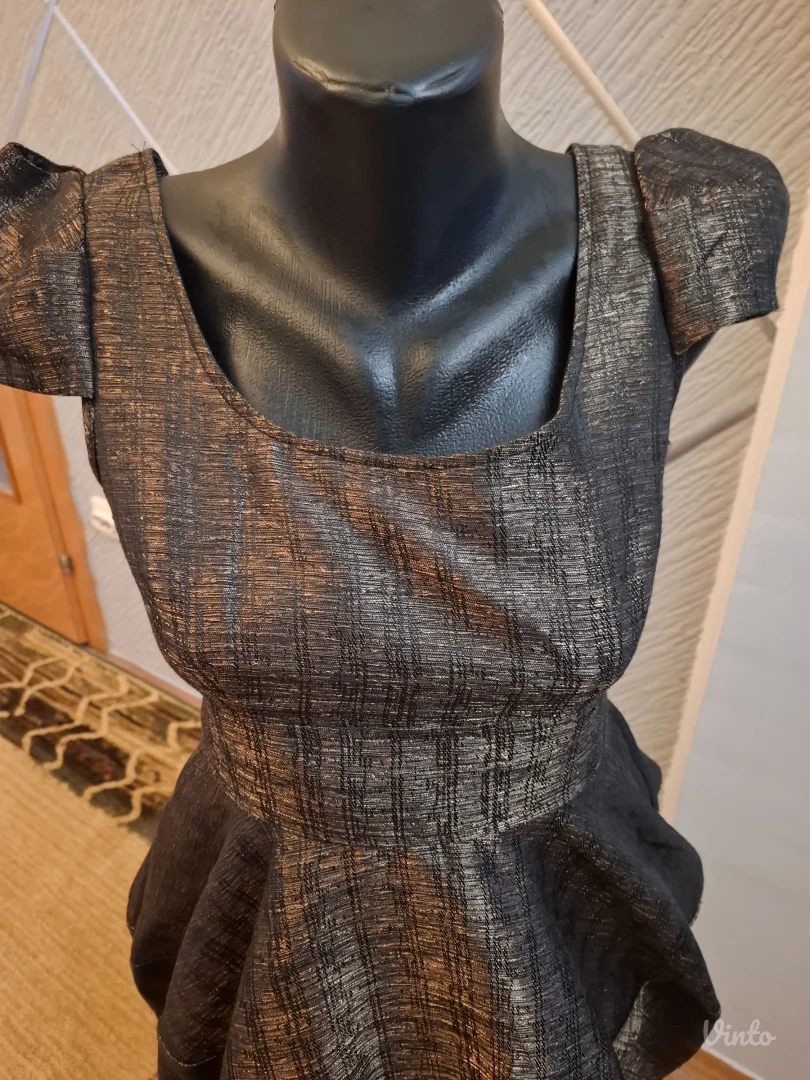 Ekstra haljina vel S H&M