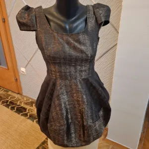 Ekstra haljina vel S H&M