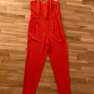 NOVA KORSET KOMBINEZON