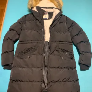 Zimska jakna nova sa etiketom