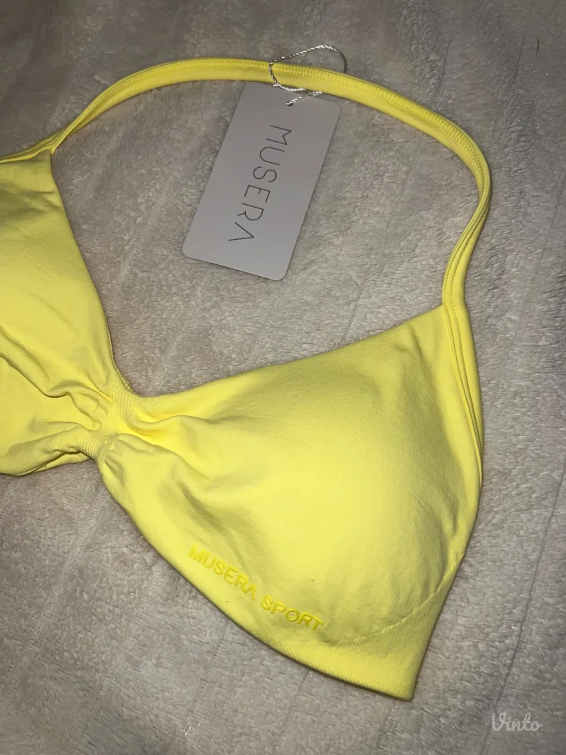 Shein top za trening