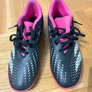 Predator patike za fudbal adidas