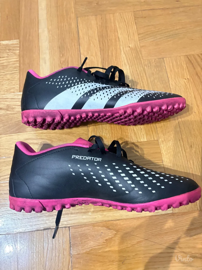 Predator patike za fudbal adidas