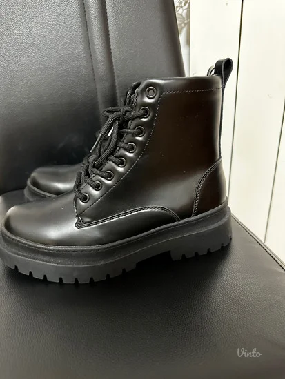 Cizme iz New Yorker-a