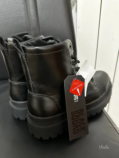 Cizme iz New Yorker-a