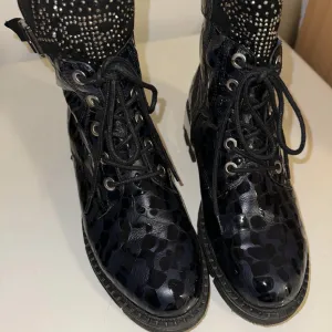 Kozne cizme kao Philipp Plein