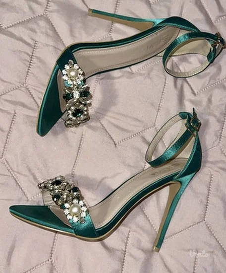 Sandale na stiklu