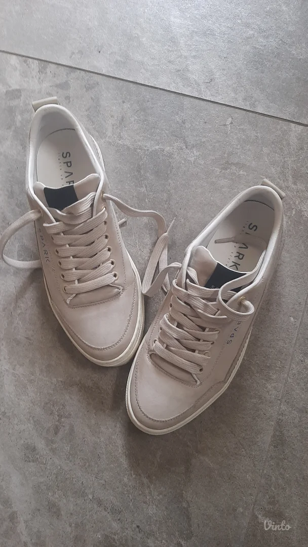 SPARK kozne patike 39-40