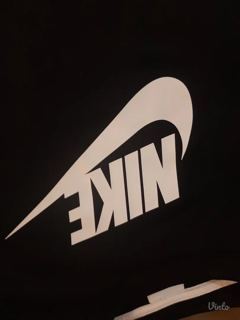 Nike duks za dečaka 8-10