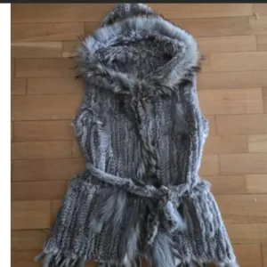 Prsluk pravo krzno M/L