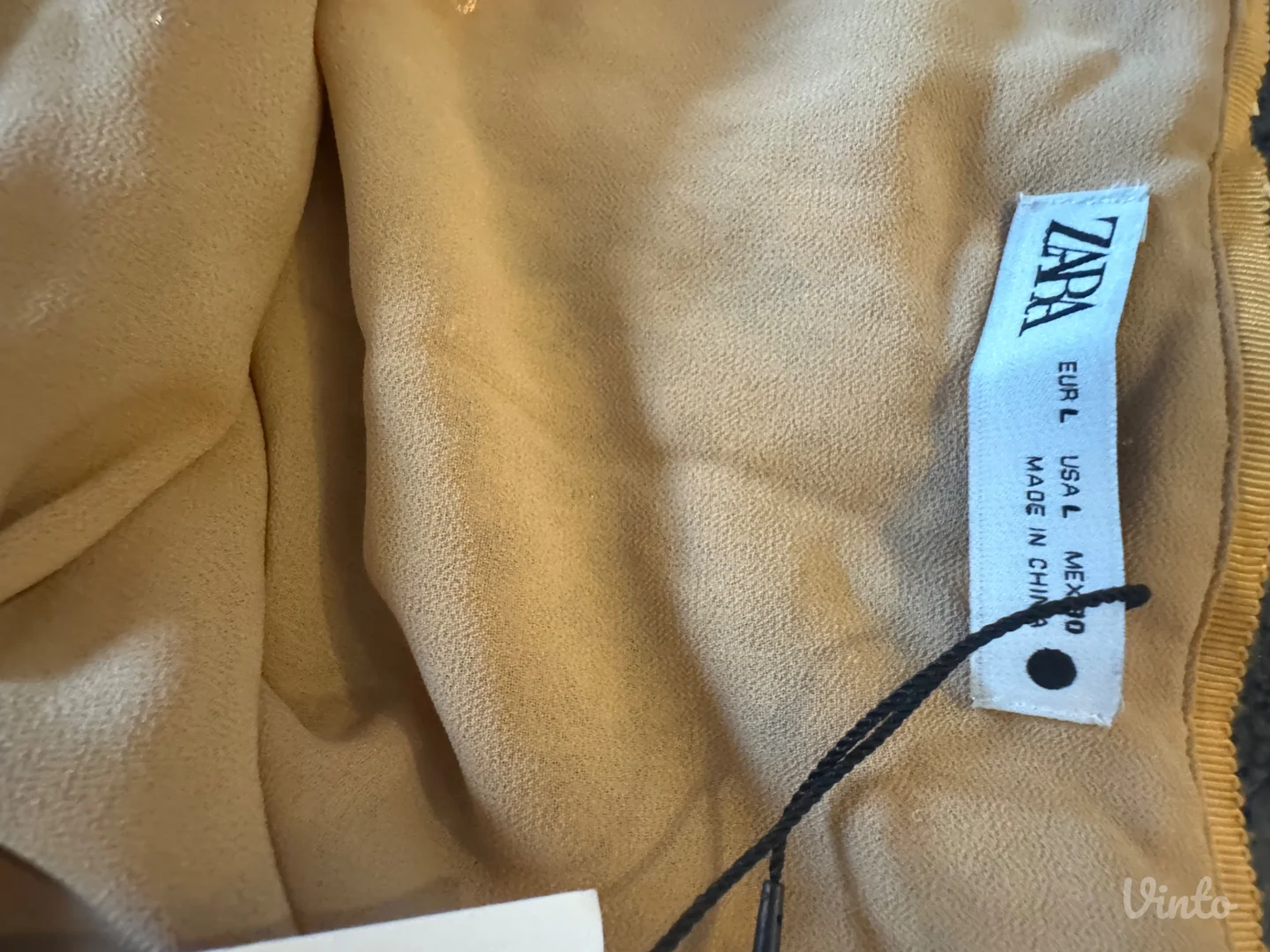 Zara,zlatne sljokice 2000 rsd