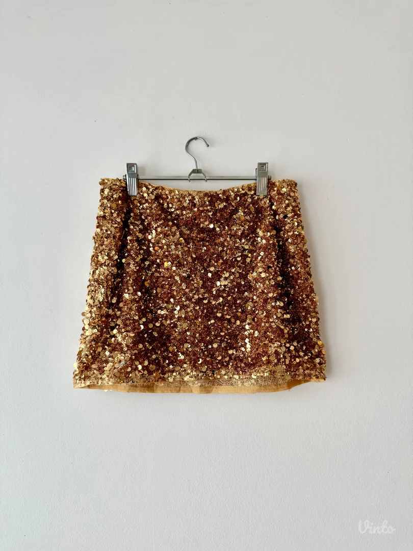 Zara,zlatne sljokice 2000 rsd