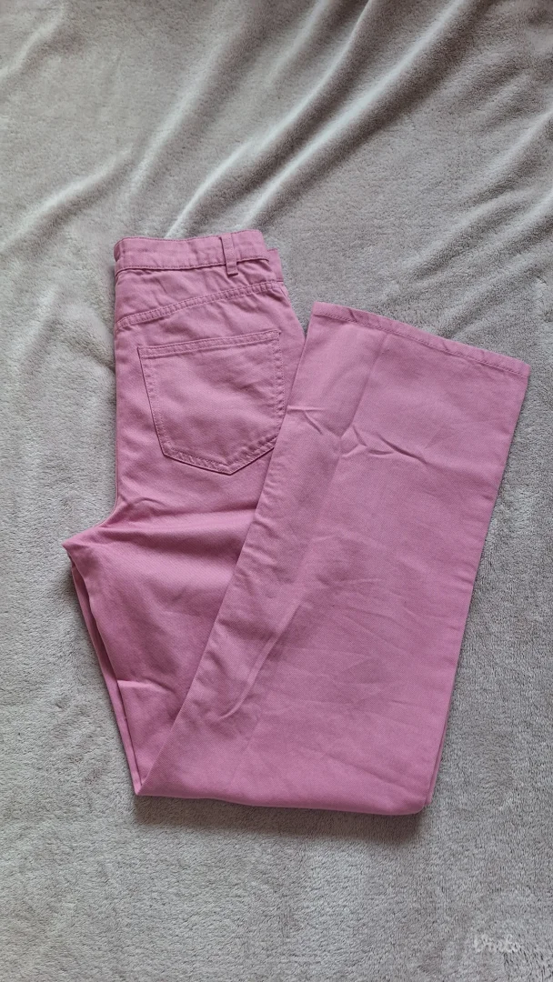 roze farmerice