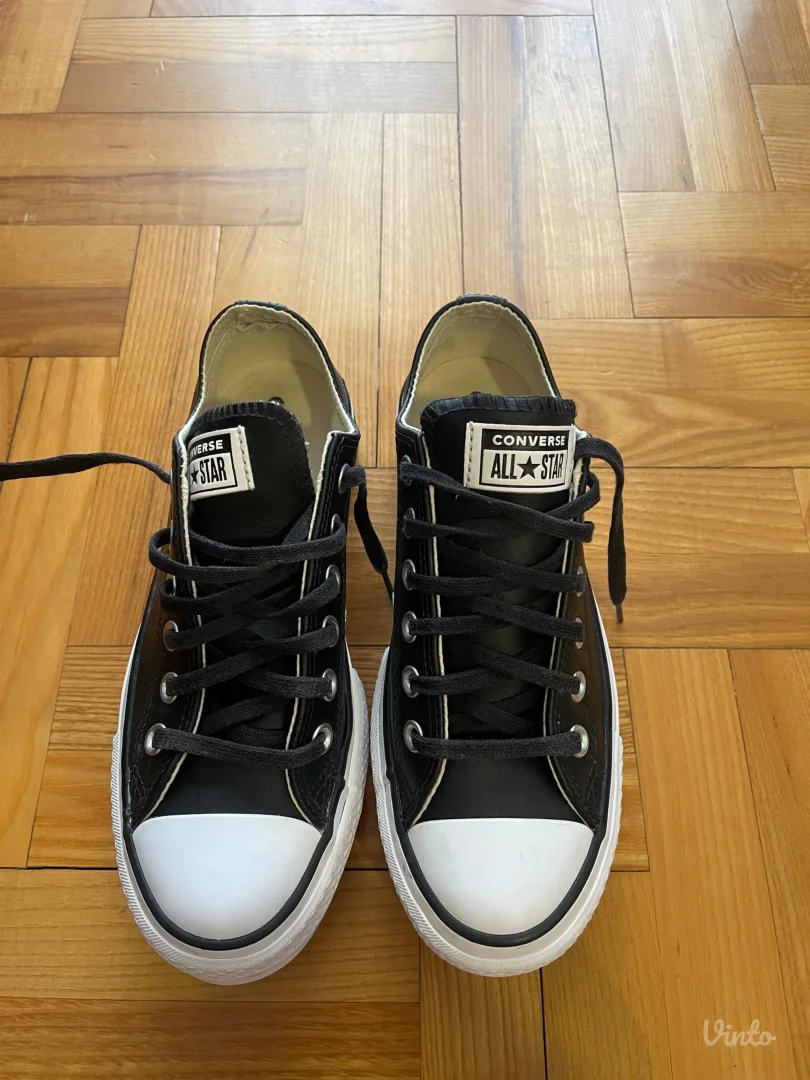 Converse kožne patike sa debljim đonom 37.5 (24cm)